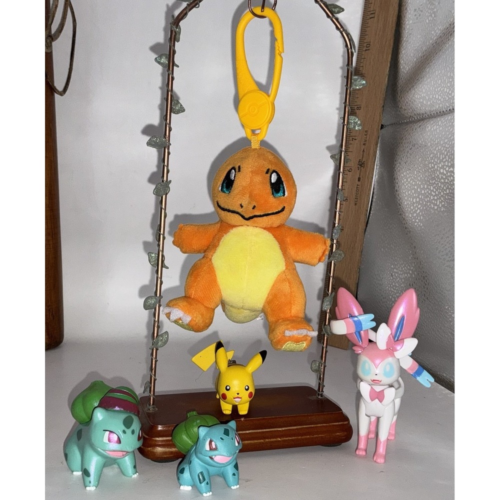 5 Pokémon Toys Charmander Keychain Pikachu Takaratomy Bulbasaur